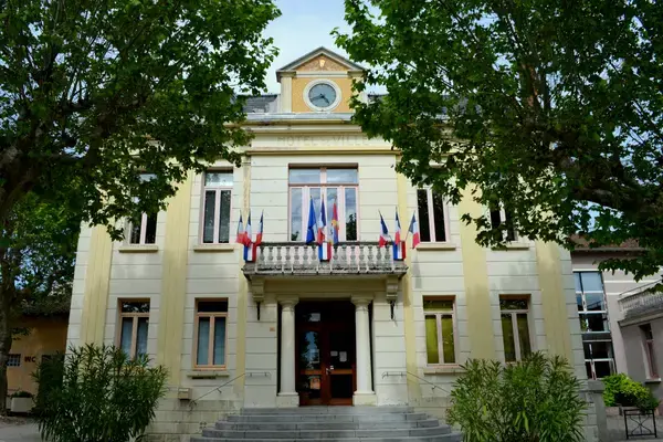 Monte Escalier 26 Monte escalier Hauterives