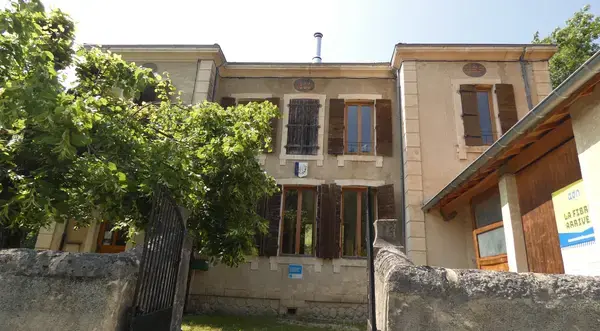 Monte Escalier 26 Monte escalier Les Prés