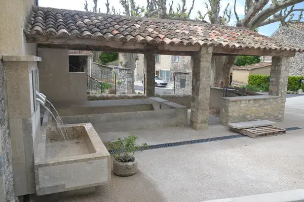 Monte Escalier 26 Monte escalier Saint-Sauveur-Gouvernet